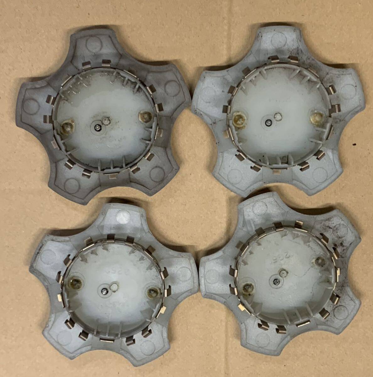 Altezza Centre Wheel Caps