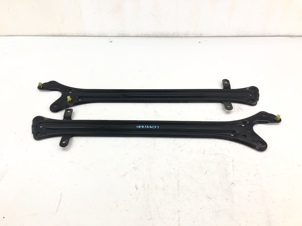 Used OEM Altezza/IS200/IS300 Subframe brace