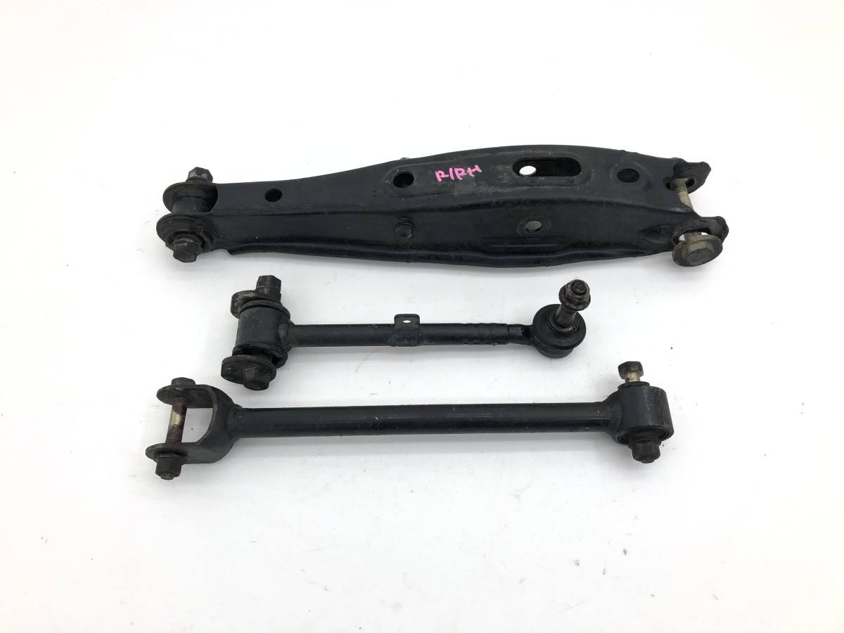Toyota genuine SXE10 Altezza IS200 Rear Lower Arms Set
