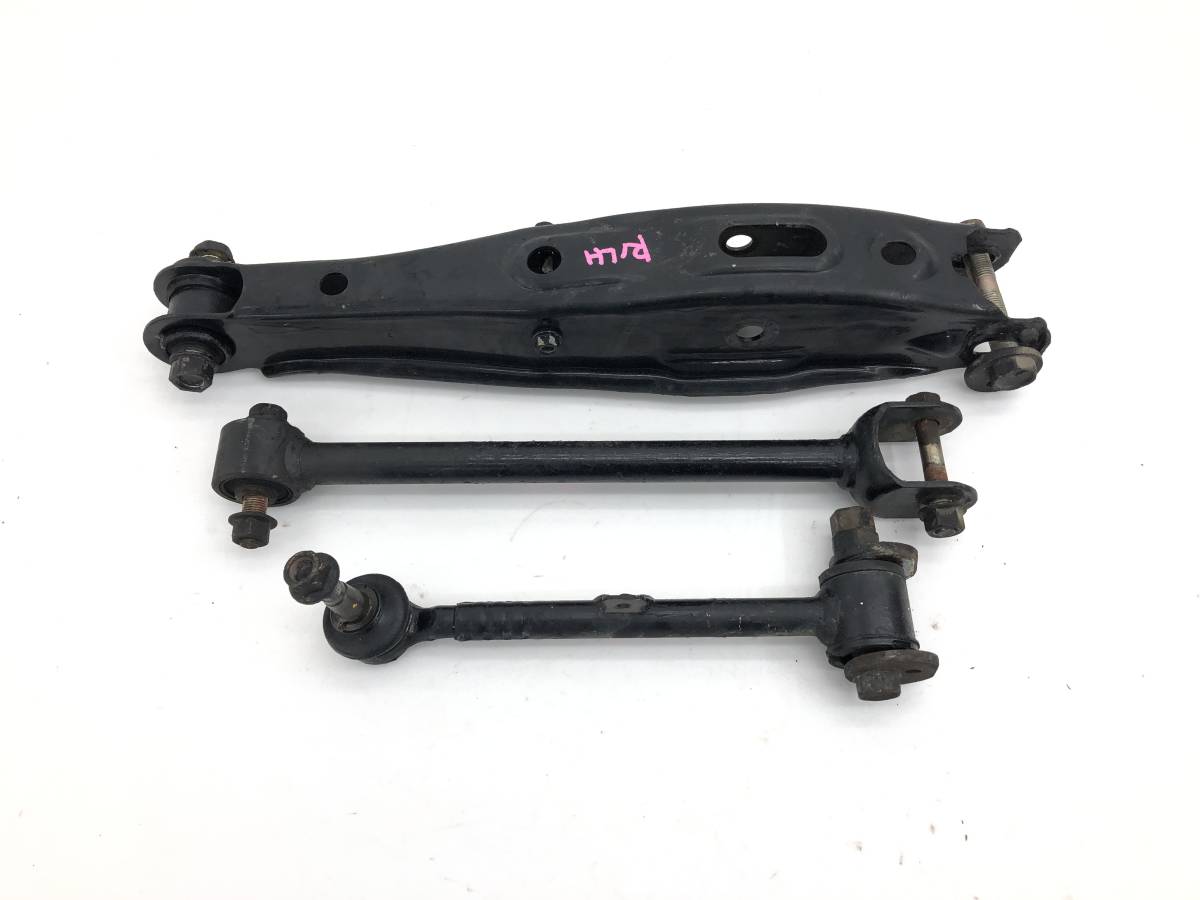 Toyota genuine SXE10 Altezza IS200 Rear Lower Arms Set
