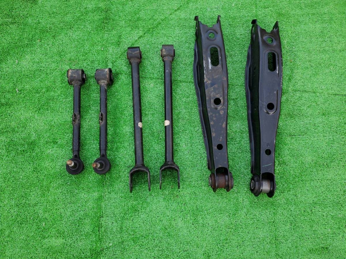 Toyota genuine SXE10 Altezza IS200 Rear Lower Arms Set