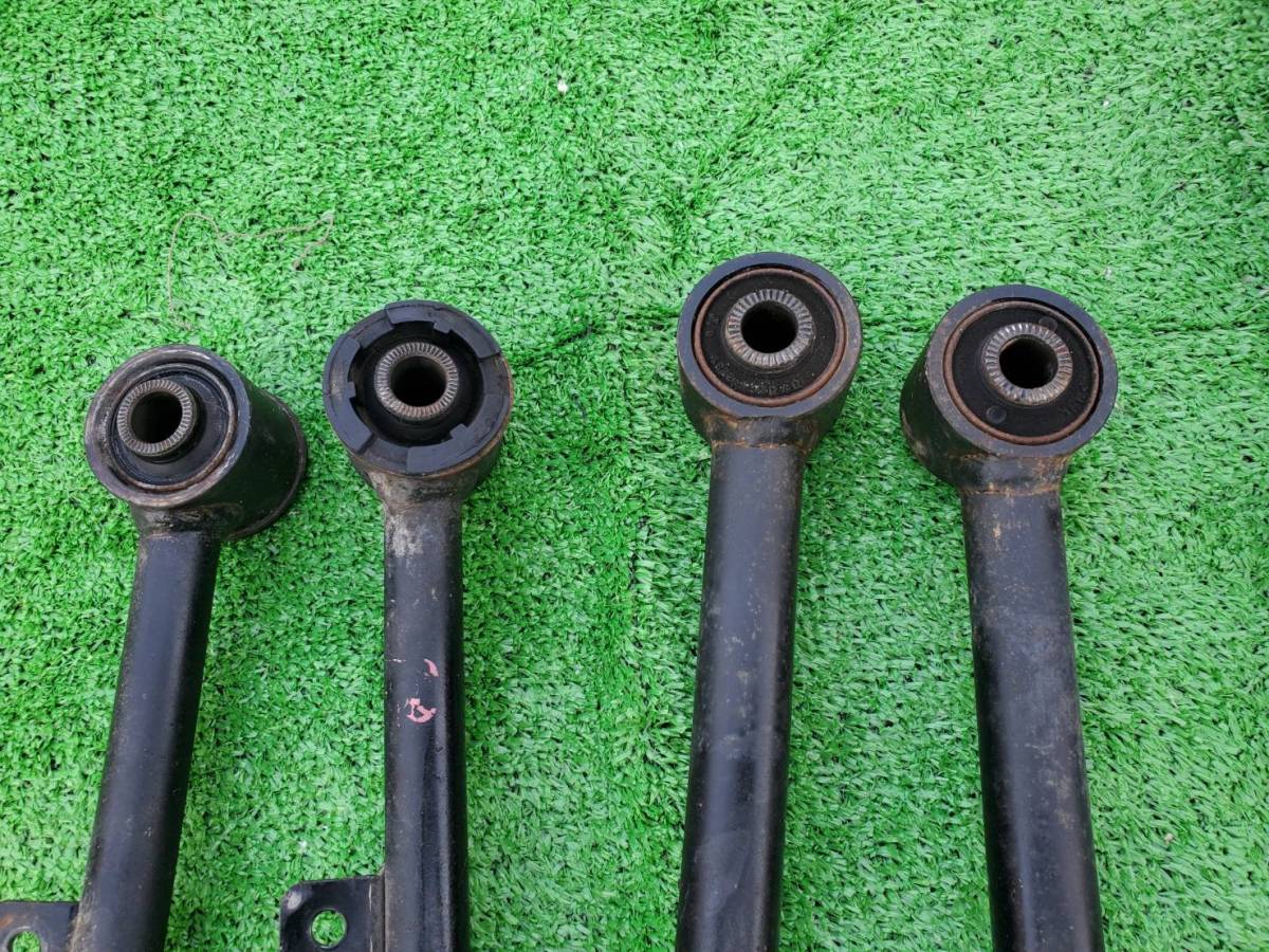 Toyota genuine SXE10 Altezza IS200 Rear Lower Arms Set