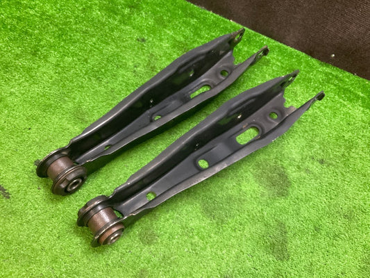 Toyota genuine IS200/IS300/Altezza Rear Lower Arms