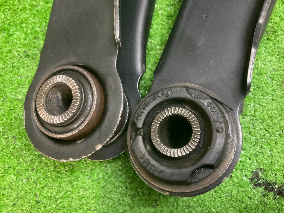 Toyota genuine IS200/IS300/Altezza Rear Lower Arms