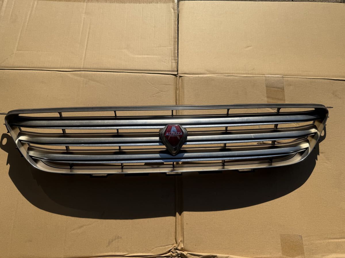 OEM Toyota Altezza 3 Bar Front Grill With Badge - JDM GOODNESS