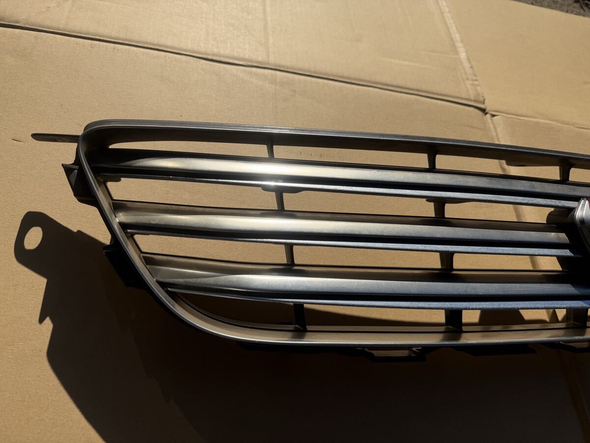 OEM Toyota Altezza 3 Bar Front Grill With Badge - JDM GOODNESS
