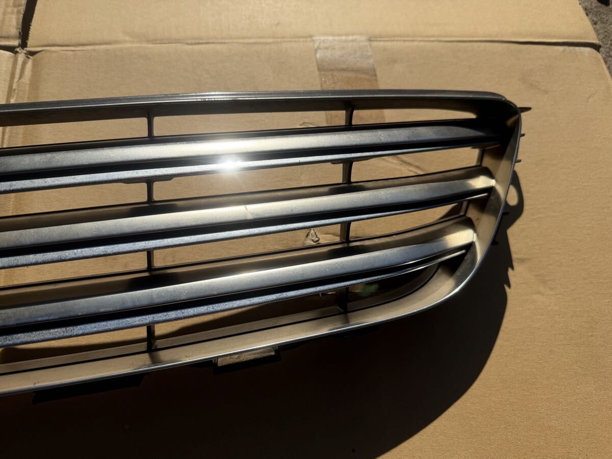 OEM Toyota Altezza 3 Bar Front Grill With Badge - JDM GOODNESS