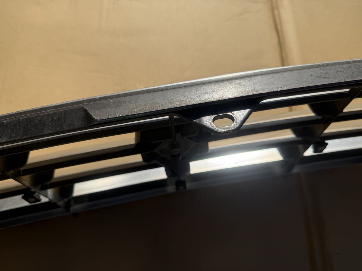 OEM Toyota Altezza 3 Bar Front Grill With Badge - JDM GOODNESS