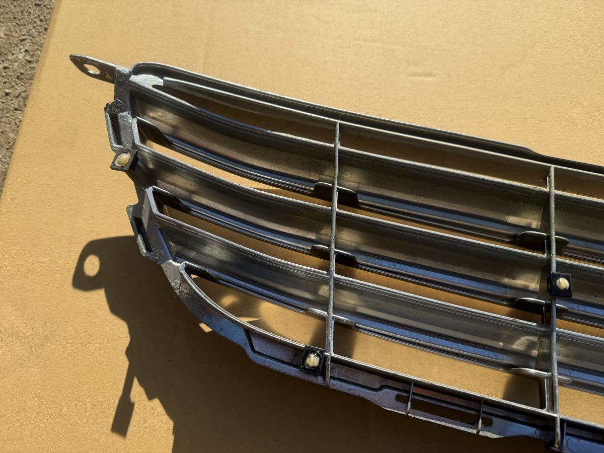 OEM Toyota Altezza 3 Bar Front Grill With Badge - JDM GOODNESS